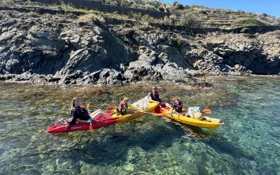 Recollida de deixalles amb caiac al litoral del Cap de Creus