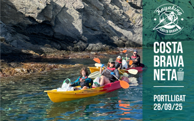 Recogida de residuos con kayak en el Cap de Creus